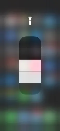 iPhone Taschenlampe Helligkeit einstellen im Kontrollzentrum