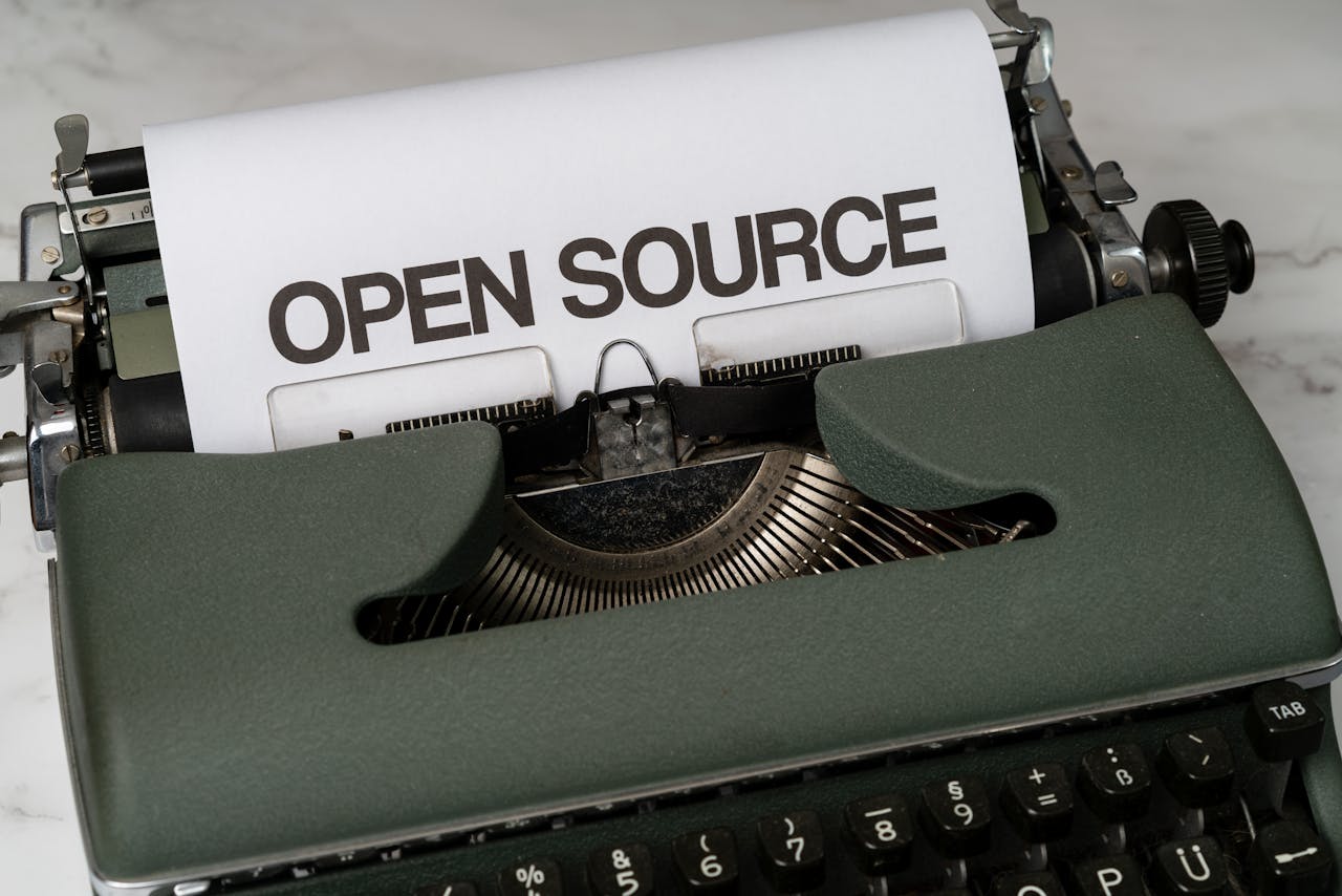 Linkding vs Linkwarden: Zwei selbst-gehostete Bookmark-Manager im Vergleich